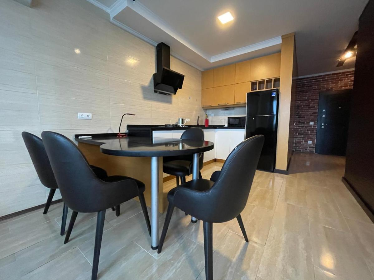 Ferienwohnung Batumi Real Lux Exterior foto